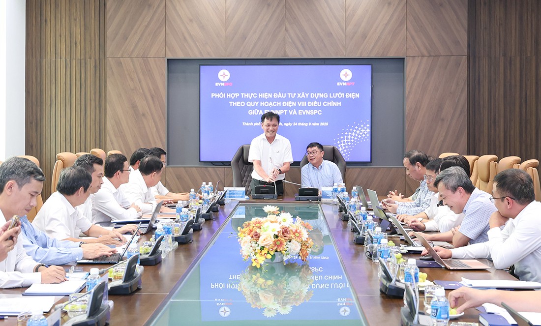 EVNNPT và EVNSPC tăng cường phối hợp trong đầu tư, vận hành lưới truyền tải điện