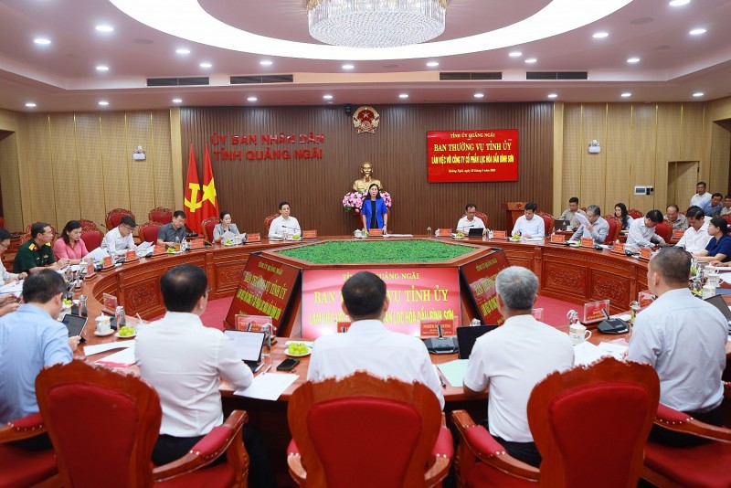 Ban Thường vụ Tỉnh ủy Quảng Ngãi làm việc với Công ty Lọc hóa dầu Bình Sơn