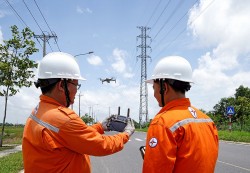 EVNSPC sẵn sàng giải đáp các vấn đề cử tri quan tâm đến ngành điện