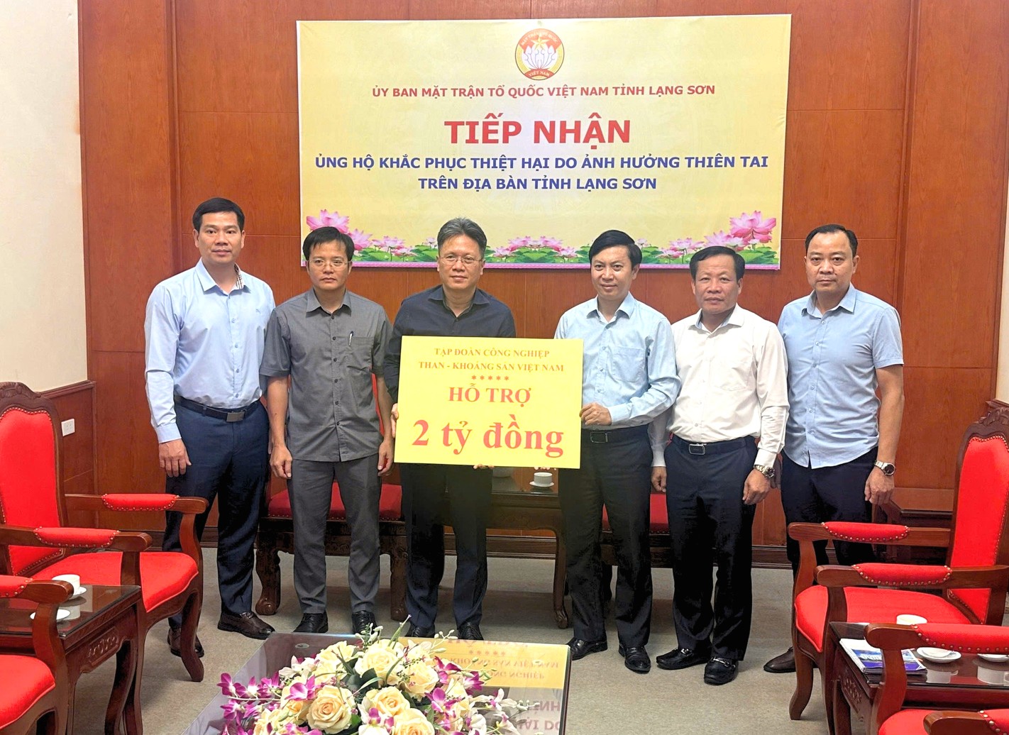 TKV ủng hộ 2 tỷ đồng khắc phục thiệt hại do thiên tai trên địa bàn tỉnh Lạng Sơn