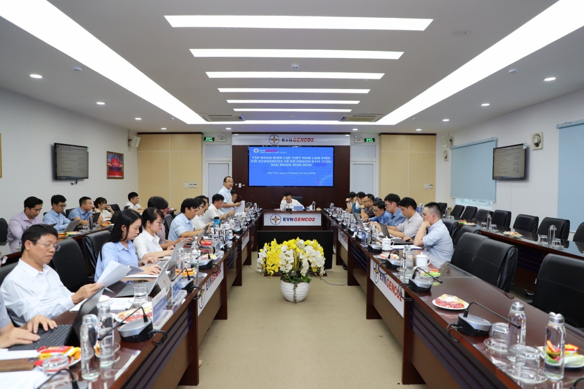 EVN làm việc với EVNGENCO2 về kế hoạch năm 2025 và giai đoạn 2026-2030