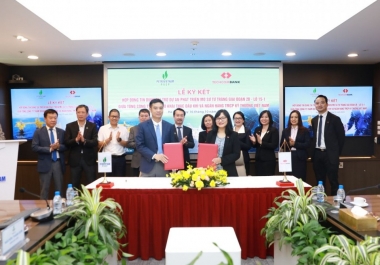 Ký hợp đồng tín dụng dự án phát triển mỏ Sư Tử Trắng (giai đoạn 2B - Lô 15-1)