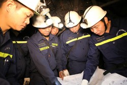 Lãnh đạo TKV kiểm tra hiện trường sản xuất và làm việc với Công ty Than Uông Bí