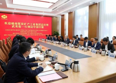 Đoàn công tác TKV làm việc với Tập đoàn Năng lượng Than Quốc gia Trung Quốc