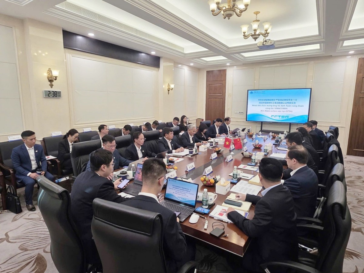 Đoàn công tác TKV làm việc với Tập đoàn Khoa học và Kỹ thuật Than Trung Quốc