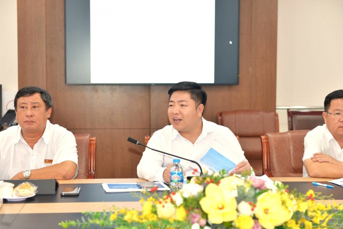 EVNHCMC đảm bảo cấp điện liên tục, ổn định cho Nhà máy Intel EVNHCMC đảm bảo cấp điện liên tục, ổn định cho Nhà máy Intel