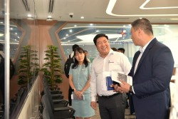 EVNHCMC đảm bảo cấp điện liên tục, ổn định cho Nhà máy Intel