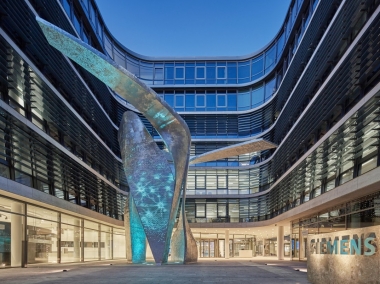 Ra mắt Báo cáo giám sát chuyển đổi hạ tầng Siemens 2025