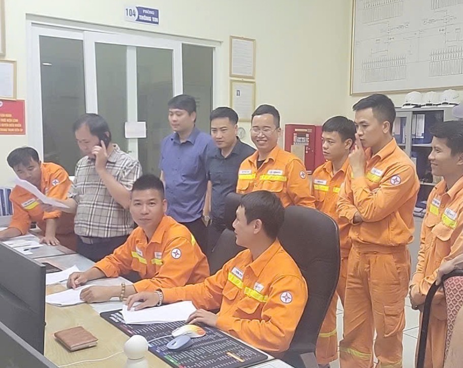 Đóng điện dự án nâng công suất Trạm biến áp 220kV Mường Tè (Lai Châu)