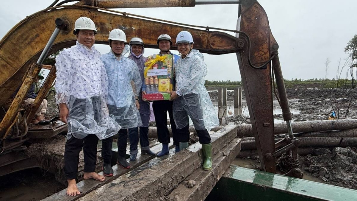 Đảm bảo điện miền Nam - EVNSPC quyết liệt trong công tác đầu tư xây dựng Đảm bảo điện miền Nam - EVNSPC quyết liệt trong công tác đầu tư xây dựng