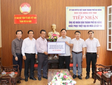 EVN hỗ trợ 2 tỷ đồng cho Đà Nẵng và Huế khắc phục hậu quả thiên tai