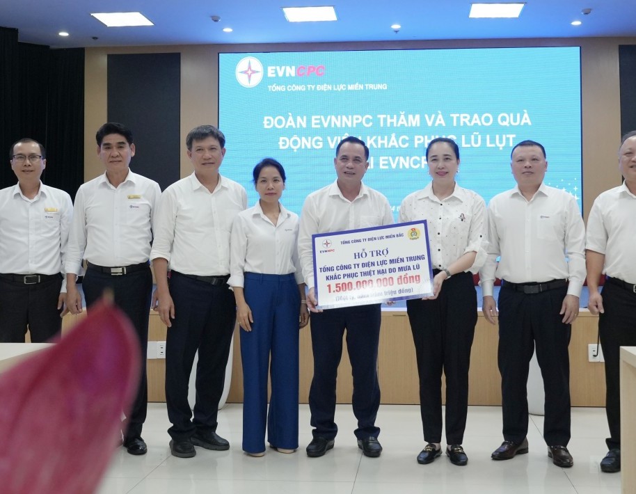 EVNNPC ủng hộ EVNCPC 1,5 tỷ đồng khắc phục hậu quả bão lũ