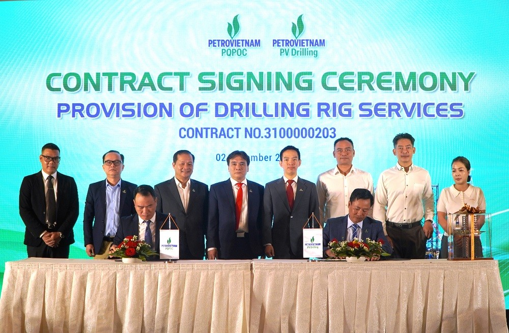 Giàn PV DRILLING VI thực hiện khoan phát triển mỏ Lô B&48/95 và Lô 52/97 của PQPOC