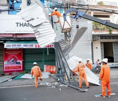 Tình hình khôi phục lưới điện bị ảnh hưởng bởi bão số 13 (cập nhật sáng 8/11/2025)