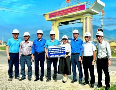 EVNGENCO3 hỗ trợ 1 tỷ đồng giúp EVNCPC khắc phục hậu quả bão lũ