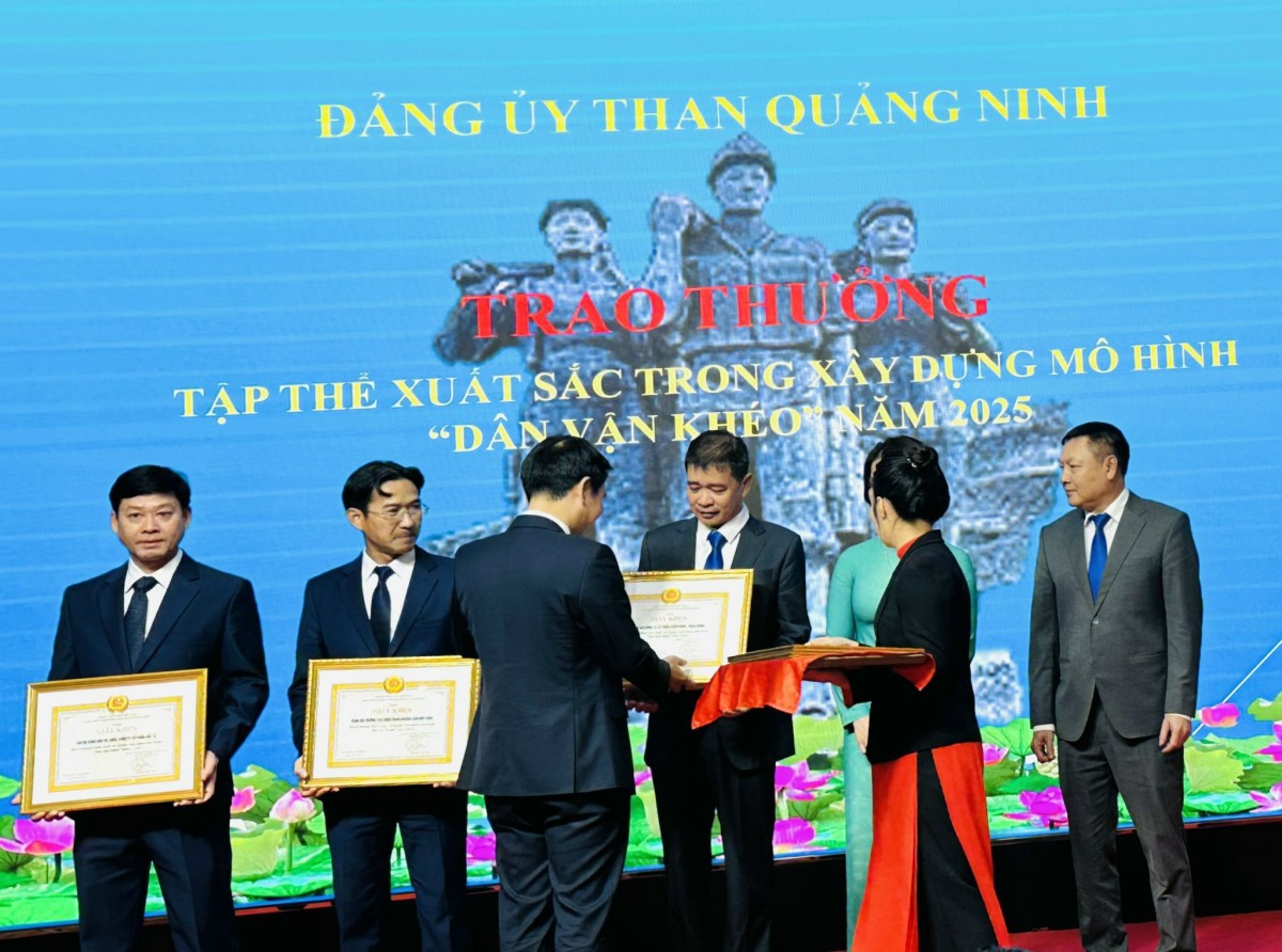 Đảng bộ Quacontrol nhận khen thưởng về công tác tuyên giáo, dân vận năm 2025 của Đảng bộ Than Quảng Ninh