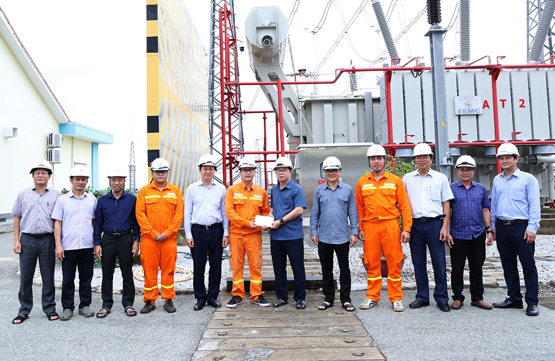 Lãnh đạo EVNNPT thăm hỏi các đơn vị bị ảnh hưởng bởi thiên tai tại Khánh Hòa Lãnh đạo EVNNPT thăm hỏi các đơn vị bị ảnh hưởng bởi thiên tai tại Khánh Hòa