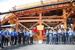 Than Núi Béo gắn biển công trình ‘Hệ thống tuyển huyền phù’