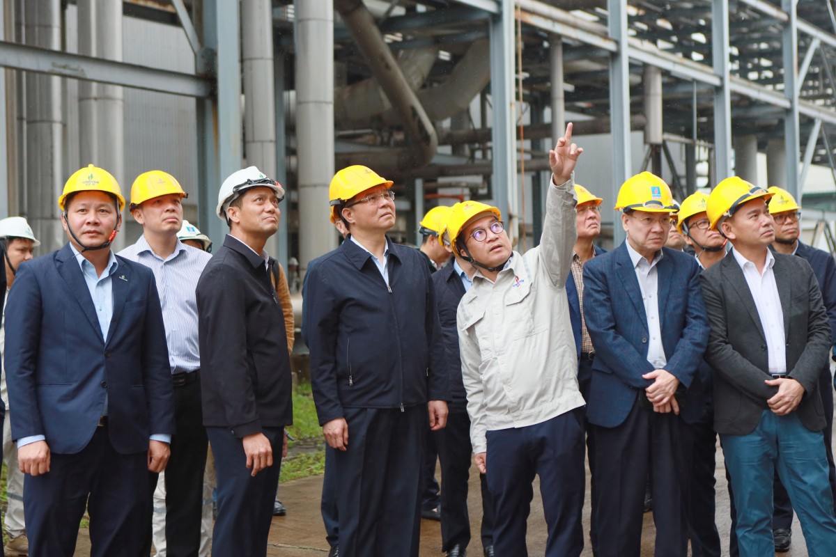 Chủ tịch HĐTV PVN làm việc với Công ty Cổ phần Lọc hóa dầu Bình Sơn Chủ tịch HĐTV PVN làm việc với Công ty Cổ phần Lọc hóa dầu Bình Sơn