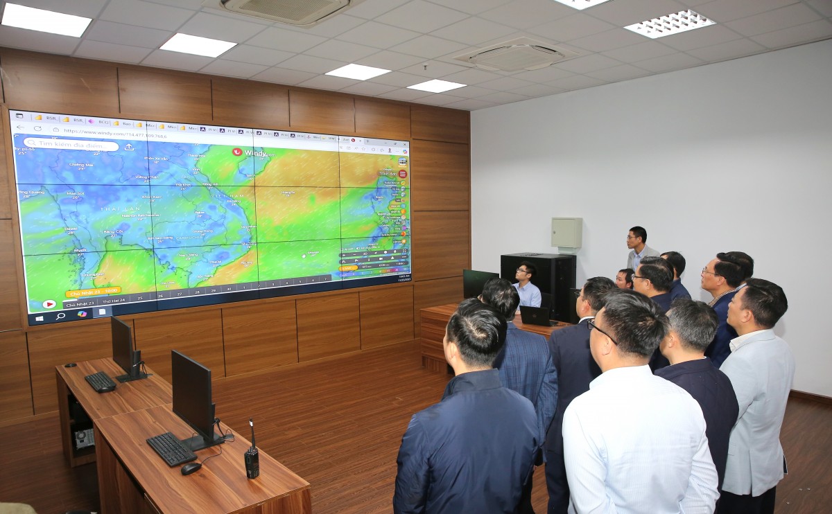 Chủ tịch HĐTV PVN làm việc với Công ty Cổ phần Lọc hóa dầu Bình Sơn Chủ tịch HĐTV PVN làm việc với Công ty Cổ phần Lọc hóa dầu Bình Sơn