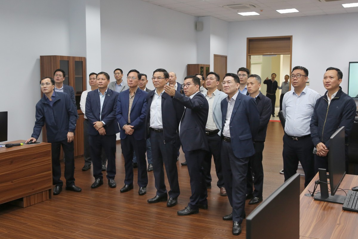 Chủ tịch HĐTV PVN làm việc với Công ty Cổ phần Lọc hóa dầu Bình Sơn Chủ tịch HĐTV PVN làm việc với Công ty Cổ phần Lọc hóa dầu Bình Sơn