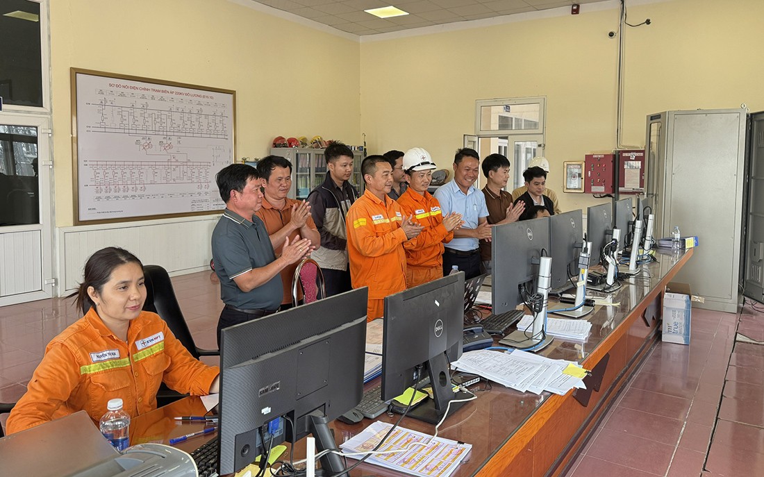 Đóng điện dự án đường dây 220kV Tương Dương - Đô Lương