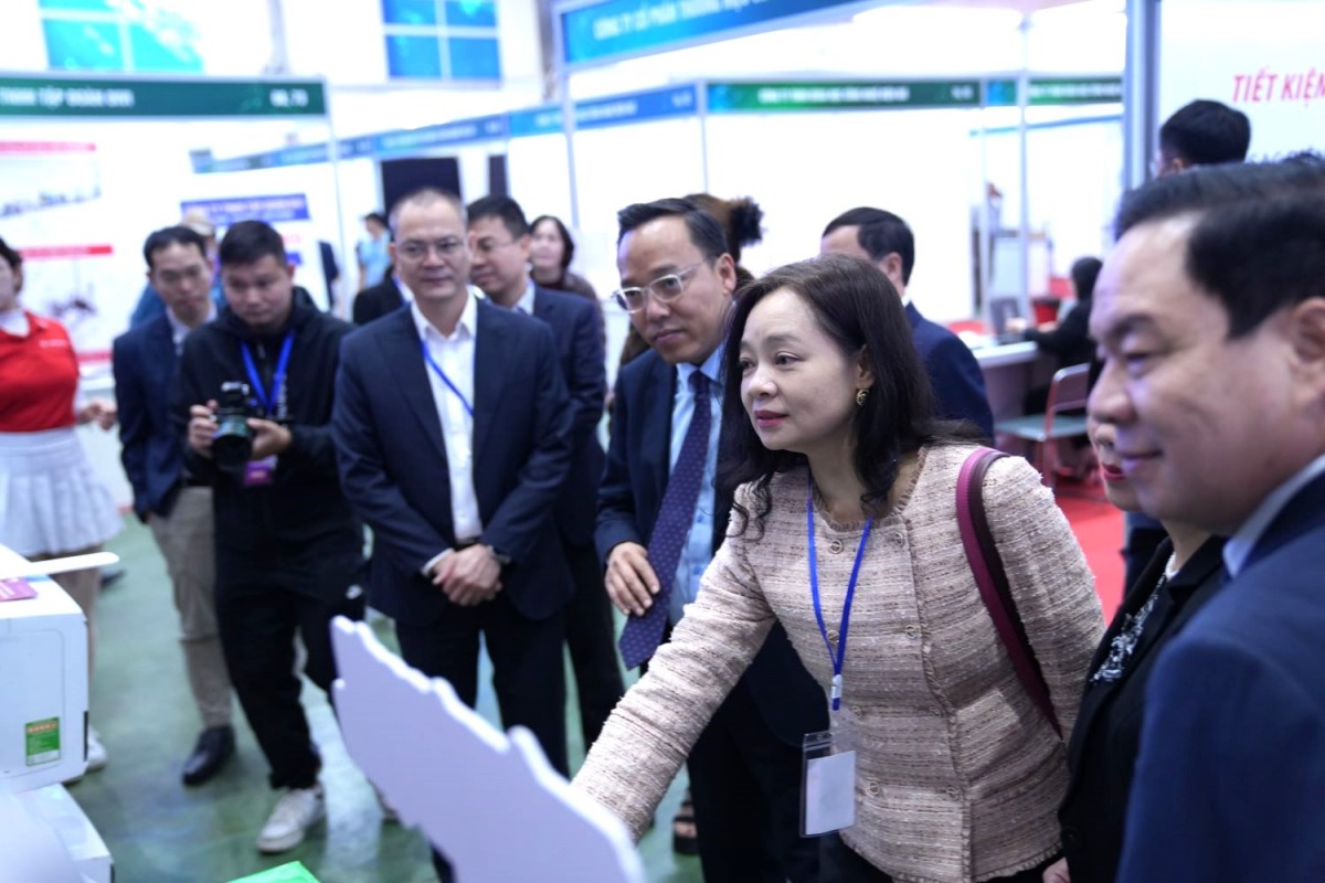 Khai mạc Hội chợ Triển lãm thiết bị tiết kiệm năng lượng và chuyển đổi xanh 2025