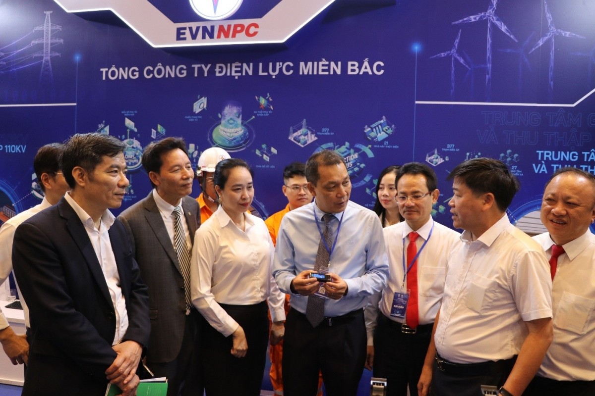 EVNNPC tham gia Techshow 2025 - Đóng góp nhiều giải pháp công nghệ cho ngành điện EVNNPC tham gia Techshow 2025 - Đóng góp nhiều giải pháp công nghệ cho ngành điện