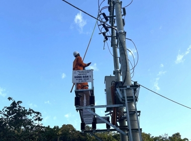 Lưới điện quốc gia đến với 54 hộ dân vùng sâu Vàng Đán (Điện Biên)
