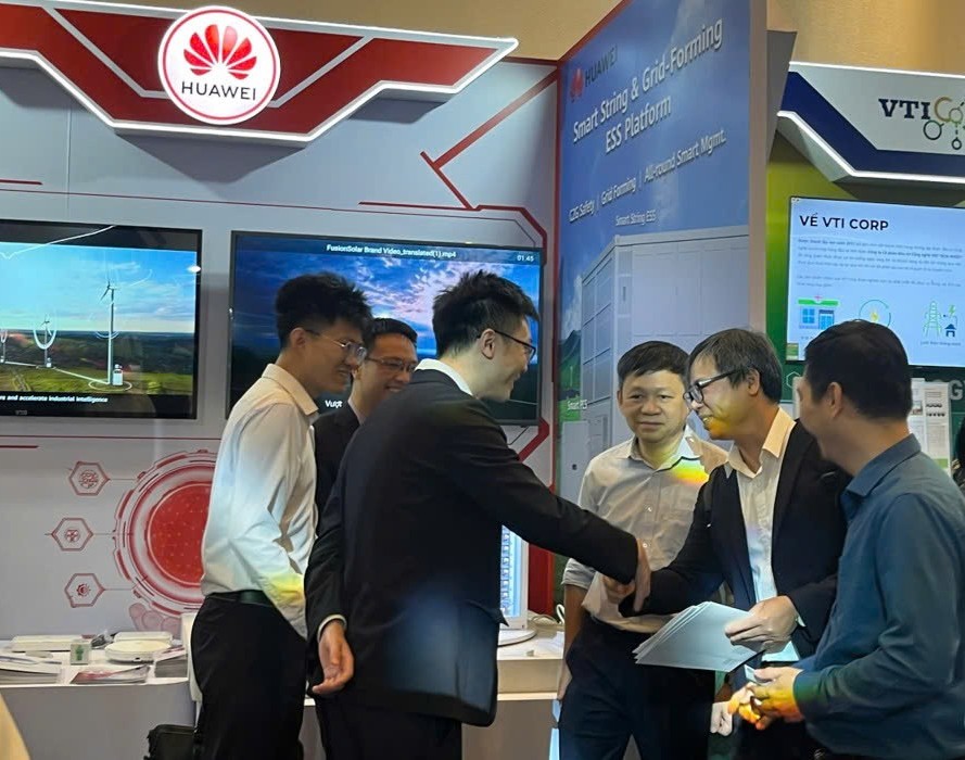 Huawei Việt Nam đồng hành tại Hội nghị Khoa học và Công nghệ Điện lực toàn quốc