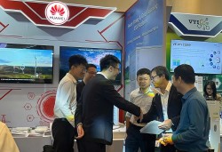 Huawei Việt Nam đồng hành cùng EVN tại Hội nghị Khoa học và Công nghệ Điện lực toàn quốc 2025