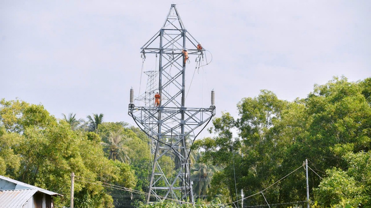 Đóng điện đường dây 110kV trên không, khôi phục cấp điện hoàn toàn cho Đặc khu Phú Quốc Đóng điện đường dây 110kV trên không, khôi phục cấp điện hoàn toàn cho Đặc khu Phú Quốc