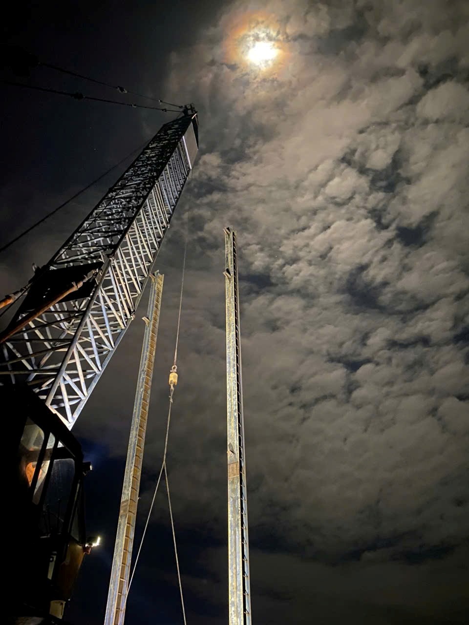 Đóng điện đường dây 110kV trên không, khôi phục cấp điện hoàn toàn cho Đặc khu Phú Quốc Đóng điện đường dây 110kV trên không, khôi phục cấp điện hoàn toàn cho Đặc khu Phú Quốc