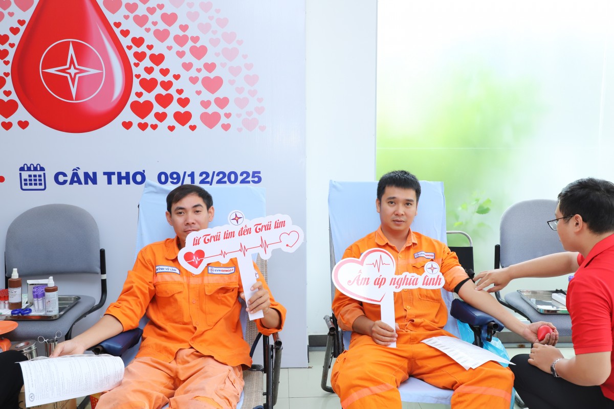 EVNGENCO2 và Nhiệt điện Cần Thơ hưởng ứng Tuần lễ hồng EVN lần XI EVNGENCO2 và Nhiệt điện Cần Thơ hưởng ứng Tuần lễ hồng EVN lần XI
