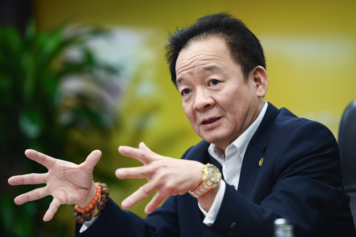 Khát vọng bầu trời và tầm nhìn của Bầu Hiển Khát vọng bầu trời và tầm nhìn của Bầu Hiển