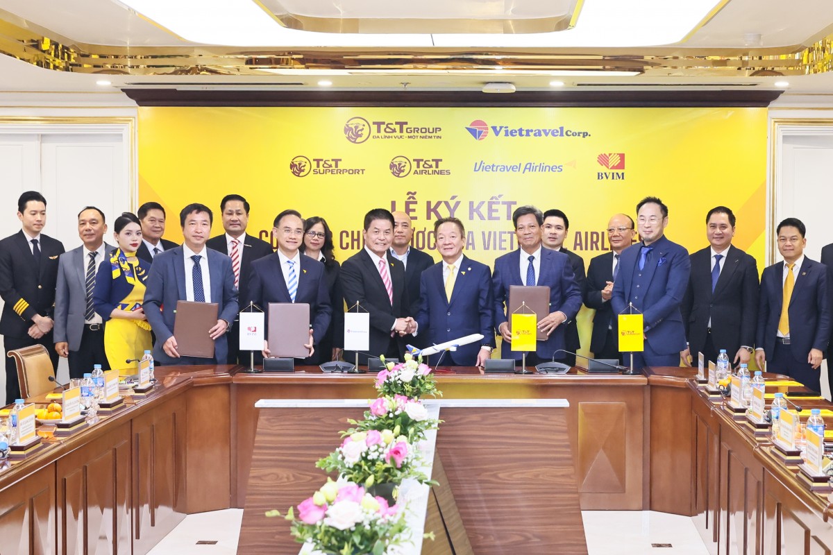 Khát vọng bầu trời và tầm nhìn của Bầu Hiển Khát vọng bầu trời và tầm nhìn của Bầu Hiển