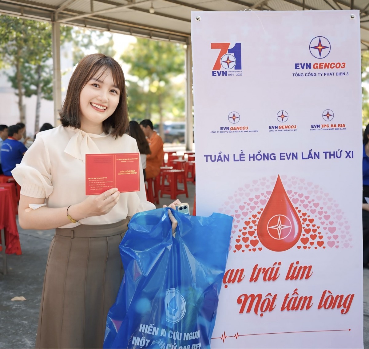 EPS sẻ chia yêu thương qua hoạt động hiến máu tình nguyện