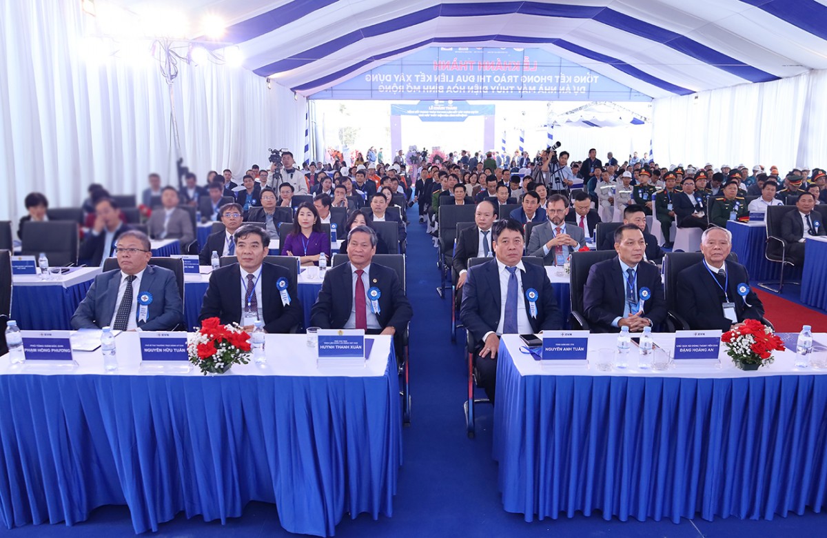 Khánh thành Nhà máy Thủy điện Hòa Bình mở rộng Khánh thành Nhà máy Thủy điện Hòa Bình mở rộng