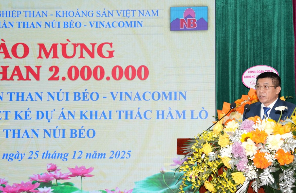 Than Núi Béo đón mừng tấn than hầm lò thứ 2 triệu