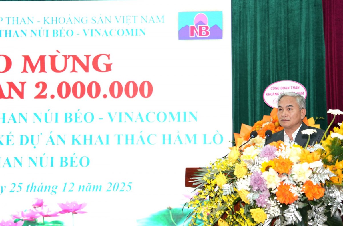 Than Núi Béo đón mừng tấn than hầm lò thứ 2 triệu