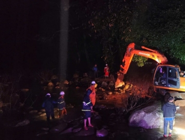 EVN hoàn thành vượt tiến độ nhiệm vụ xóa ‘vùng lõm’ điện, sóng tại 129 thôn, bản