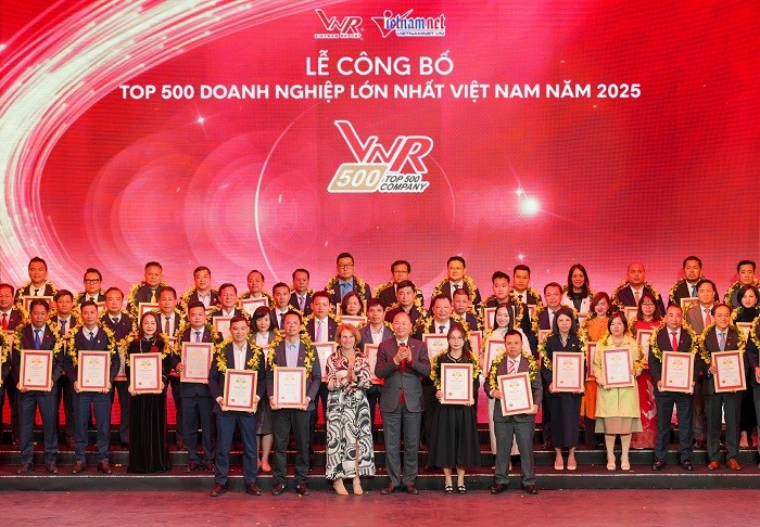 CADI-SUN lần thứ 11 vào Top 500 doanh nghiệp lớn nhất Việt Nam CADI-SUN lần thứ 11 vào Top 500 doanh nghiệp lớn nhất Việt Nam
