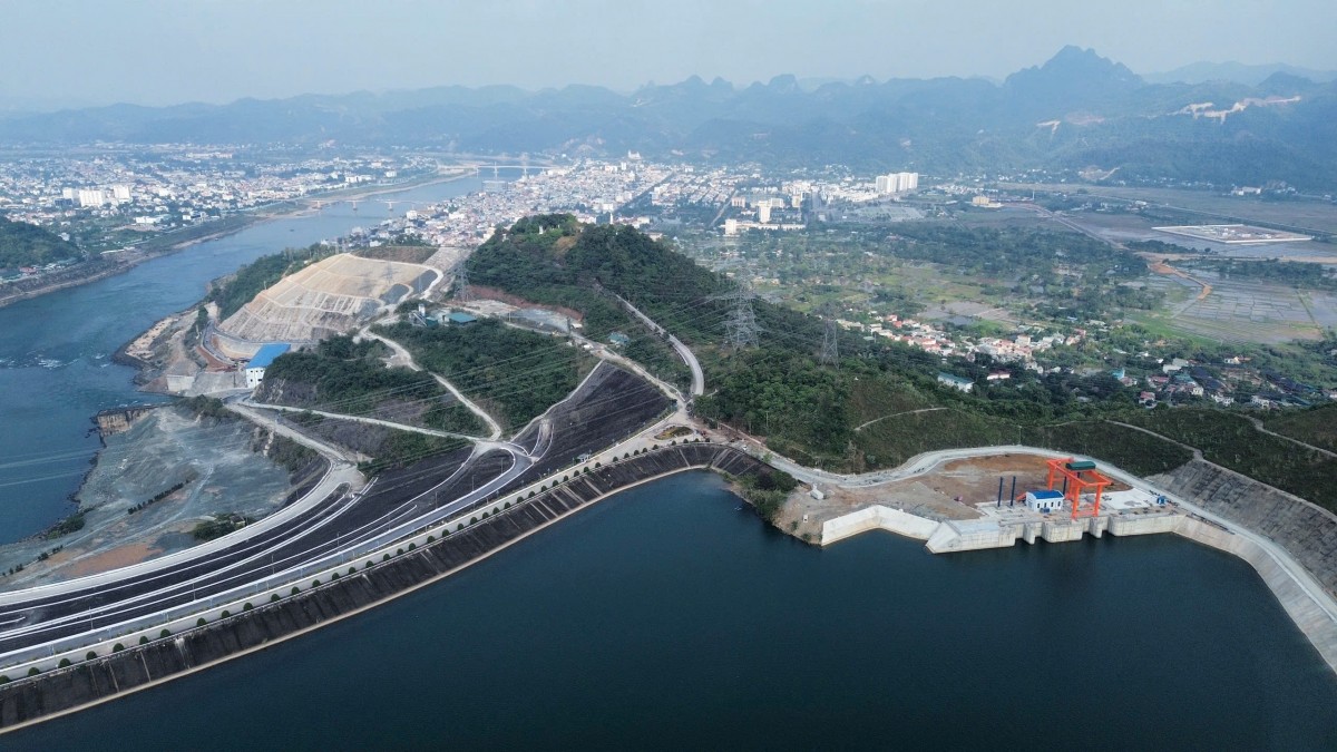 Tập đoàn Điện lực Việt Nam năm 2025 - Những dấu ấn trên các công trình điện