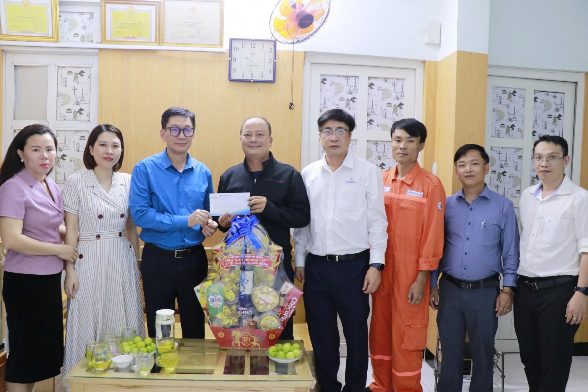 Công đoàn EVNGENCO3 thăm hỏi, động viên người lao động dịp Tết 2026