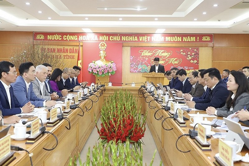 PV GAS, Nebula Energy và UBND tỉnh Hà Tĩnh thảo luận về các dự án năng lượng trọng điểm