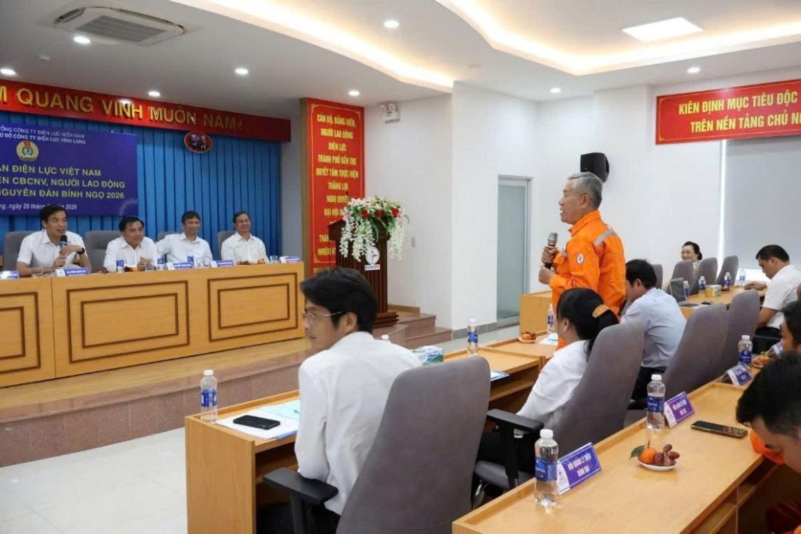 Công đoàn Điện lực Việt Nam mang Xuân ấm áp đến người lao động PC Vĩnh Long