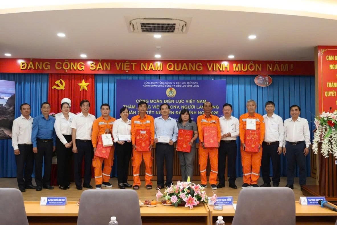 Công đoàn Điện lực Việt Nam mang Xuân ấm áp đến người lao động PC Vĩnh Long