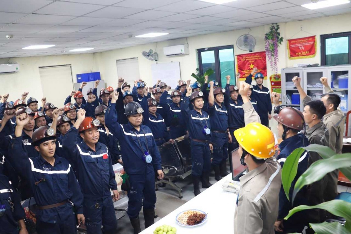 Công ty Than Hạ Long - TKV bứt tốc ngay từ ca sản xuất đầu tiên