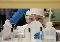 Quản lý tri thức và phát triển nguồn nhân lực trong chương trình điện hạt nhân: Kinh nghiệm quốc tế, hàm ý cho Việt Nam