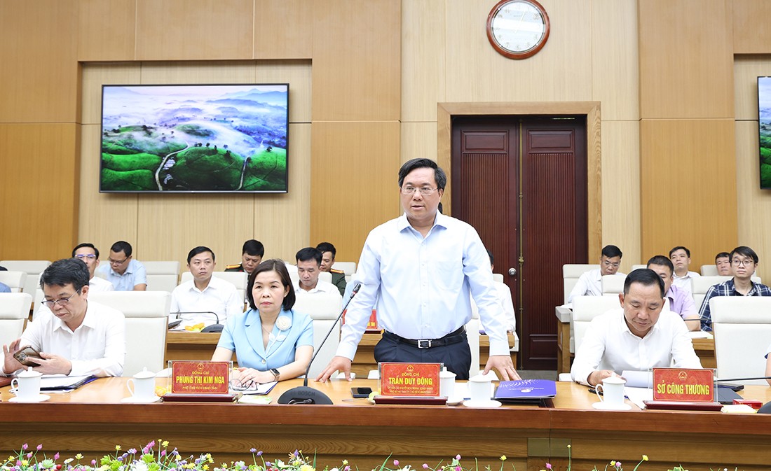 Bàn tháo gỡ vướng mắc mặt bằng các dự án lưới điện trọng điểm tại Phú Thọ